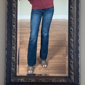 American Eagle Dark Wash Low Rise Slim Bootcut Jeans Size 2 Short